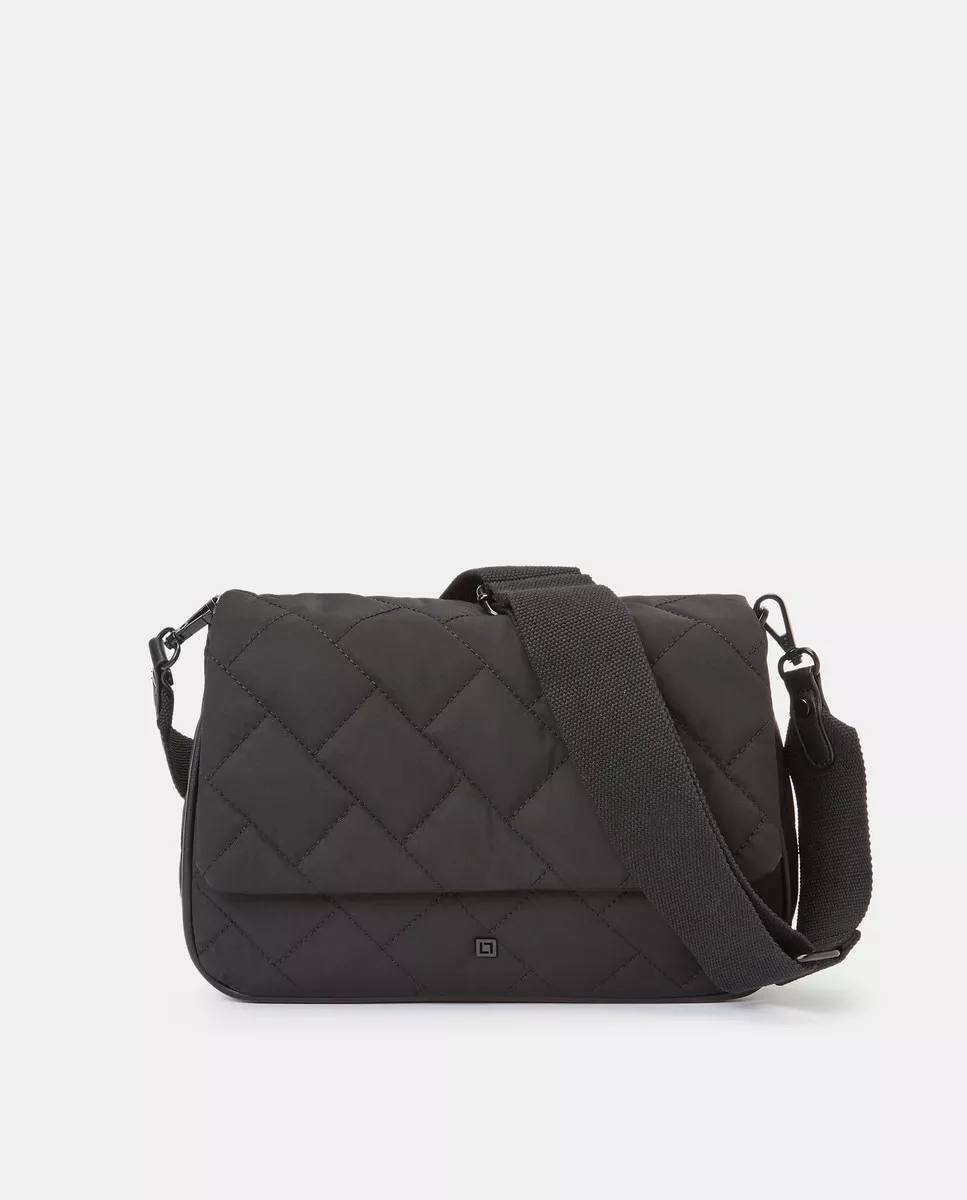LT - Bandolera Mediana De Nylon Acolchado En Negro Con Solapa barato