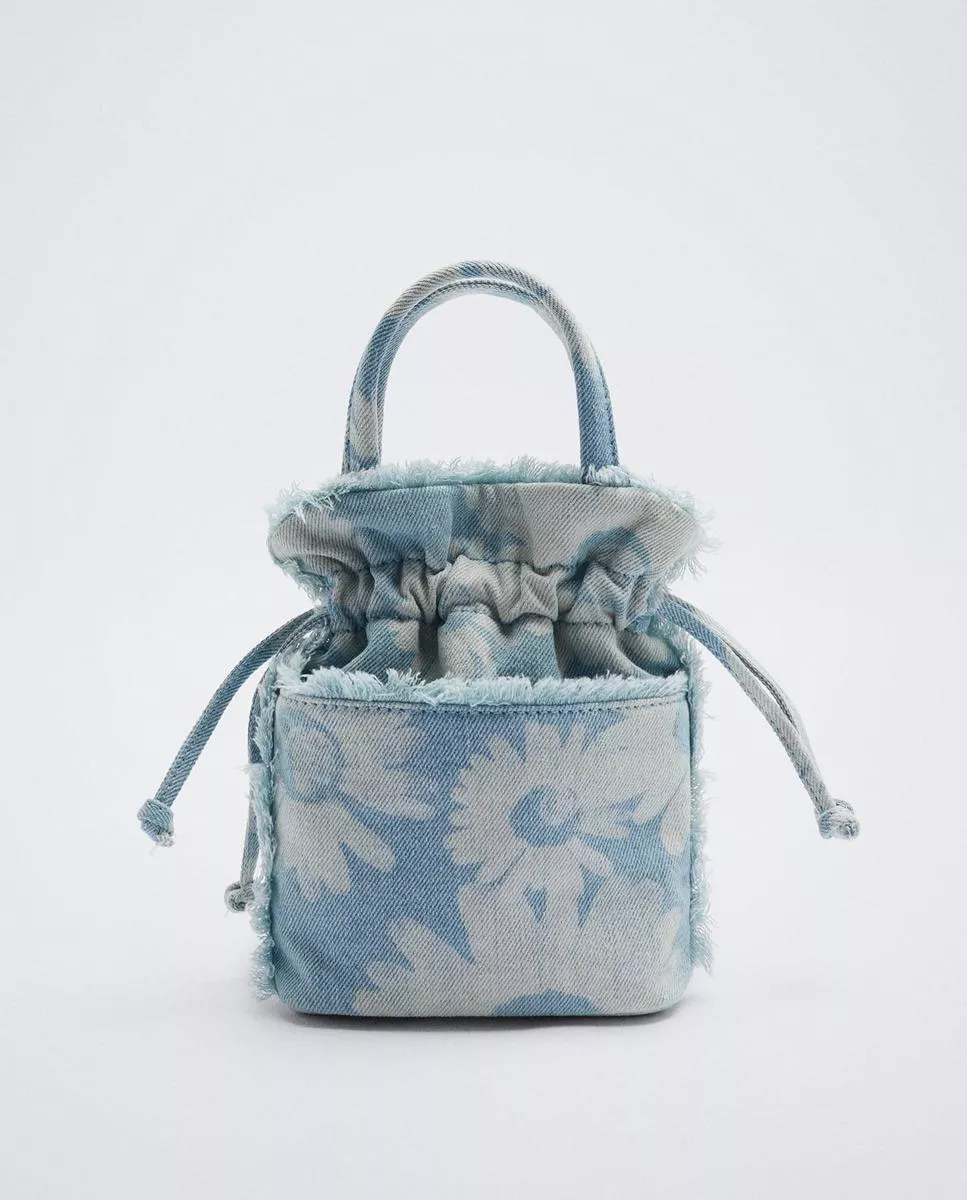 Parfois - Bolso Para Móvil Grande De Estilo Vaquero Con Estampado Floral En Oferta Parfois - Bolso Para Móvil Grande De Estilo Vaquero Con Estampado Floral Barato